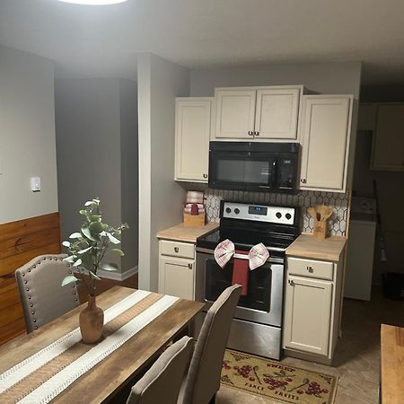 Serene Retreat! 420 Friendly In Designated Area, 3 Minutes To Downtown Richmond Bagian luar foto