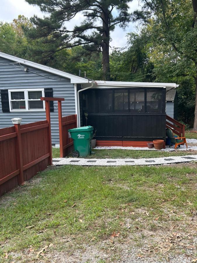 Serene Retreat! 420 Friendly In Designated Area, 3 Minutes To Downtown Richmond Bagian luar foto